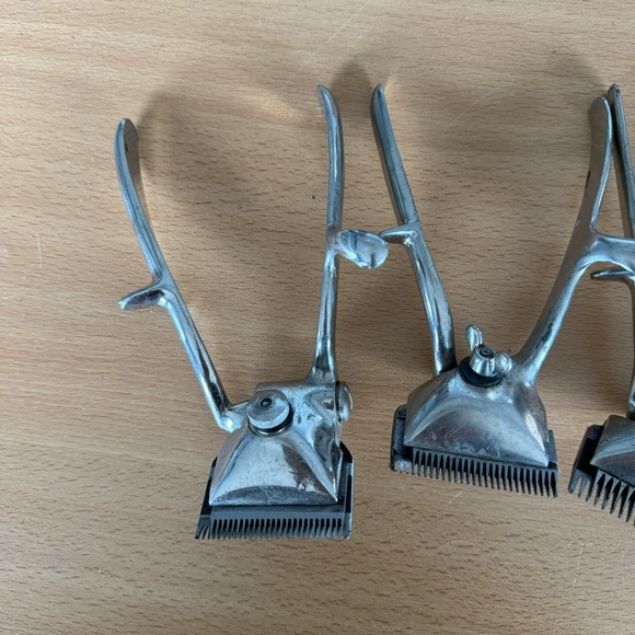 Antique Hand Hair Clippers - Picture 3 of 6